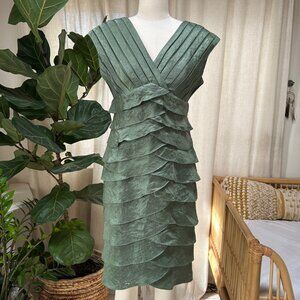 Adrianna Papell Green Tiered Pleated V-Neck Midi Dress